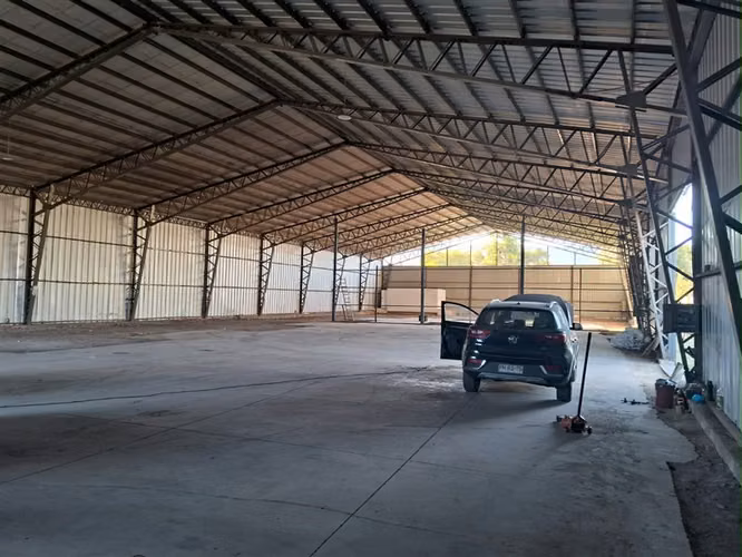ARRIENDO GALPÓN 1500M2-TRIFASICA SANTA MONICA-PADRE HURTADO