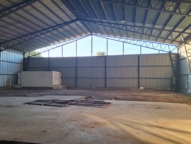 ARRIENDO GALPÓN 1500M2-TRIFASICA SANTA MONICA-PADRE HURTADO