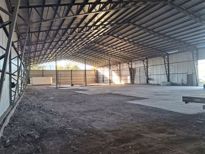 ARRIENDO GALPÓN 1500M2-TRIFASICA SANTA MONICA-PADRE HURTADO