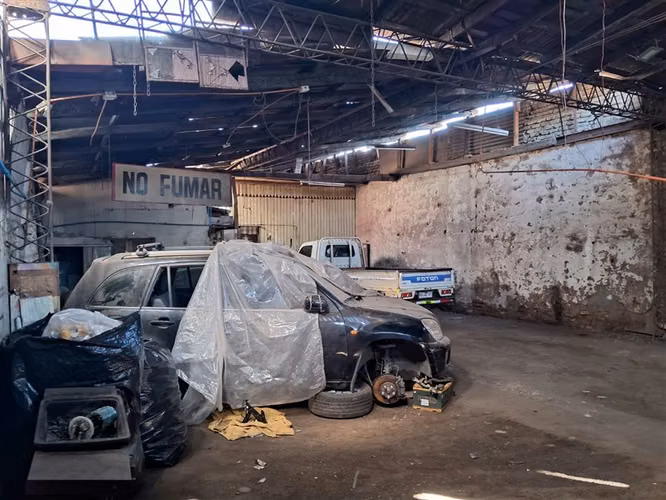 EN VENTA BODEGA COMERCIAL 285 M2 SANTIAGO-CLUB HIPICO