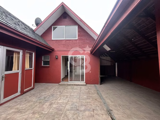 Hermosa y Amplia Casa en Venta .