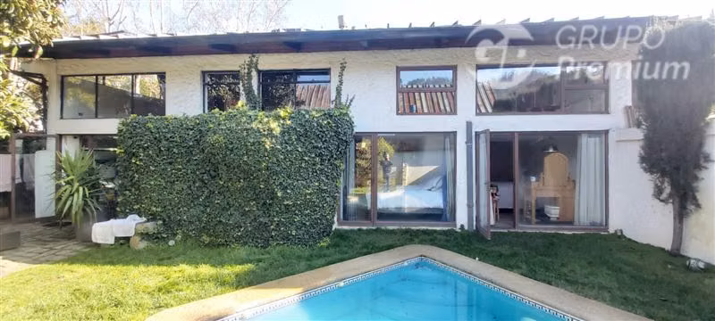 Casa en venta de 6 dorm. en Chiguayante