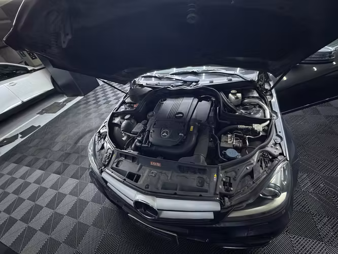 MERCEDES BENZ C180 COUPE 2012 AUTOMATICO - Imagen 19