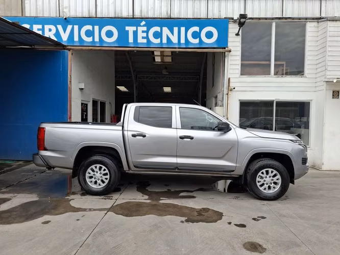 MITSUBISHI L200 2026