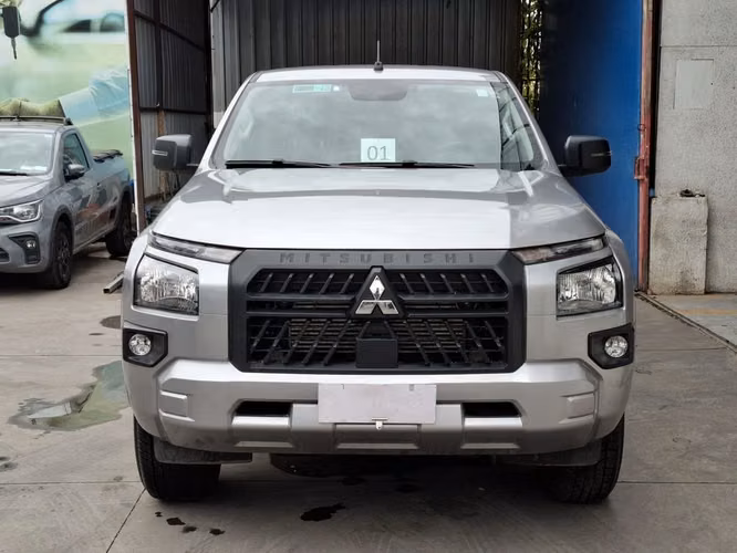 MITSUBISHI L200 2026