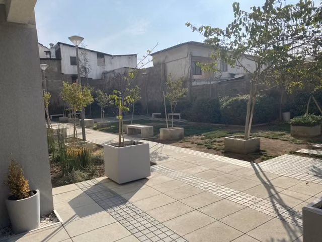 Arriendo excelente depto , 2 dormitorios, 2 baños, 1 estacionamiento subterráneo, 1 bodega.