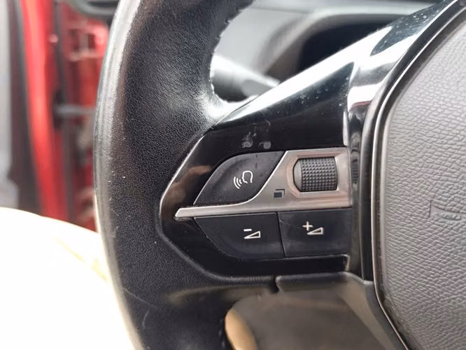 PEUGEOT 2008 ACTIVE BLUE HDI 100 - 2021 | 2768