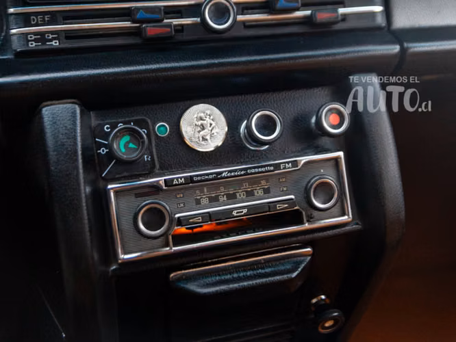 Mercedes Benz 230 W114 1975