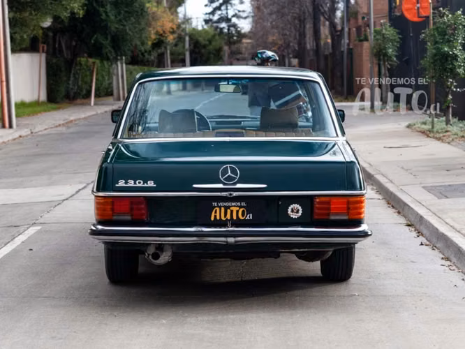 Mercedes Benz 230 W114 1975