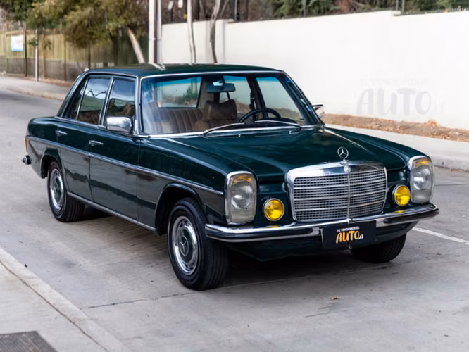 Mercedes Benz 230 W114 1975