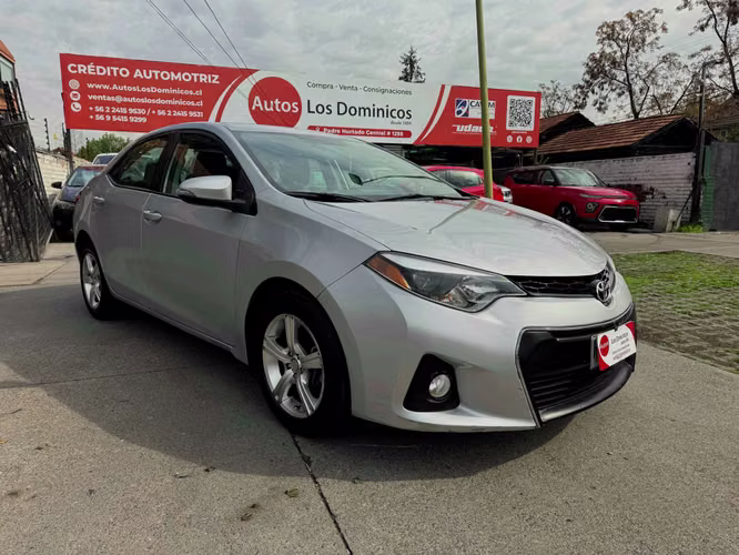 TOYOTA Corolla SPORT 1.8 AUTOMATICO SOLO 142.000KM SOLO 2 DUEÑOS 2016