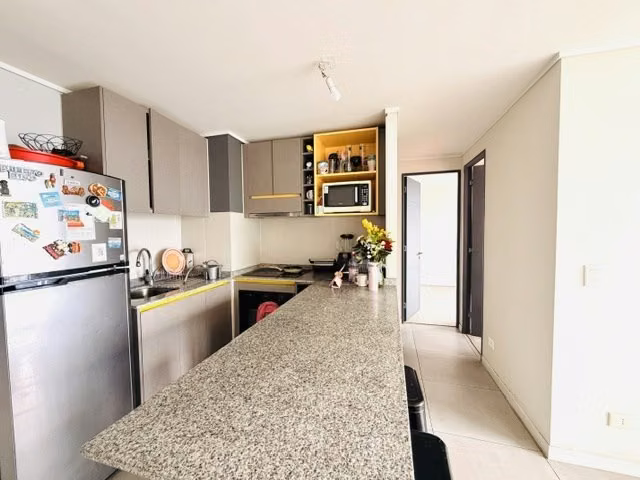 Arriendo departamento semi nuevo en calle Zañartu, Ñuñoa.