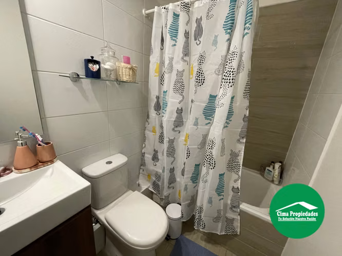 Moderno Departamento en Ñuñoa, 2 dormitorios 2 baños, Estacionamiento ¡Seguridad y Comodidad! - Imagen 15