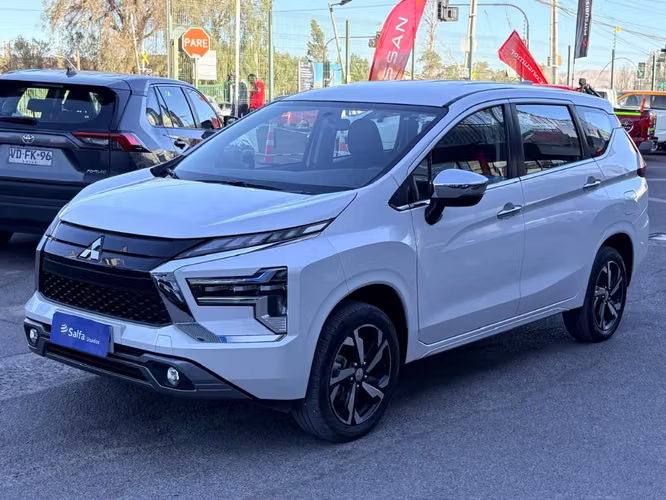 Mitsubishi Xpander 4X2 GLX 1.5 AUT 2024
