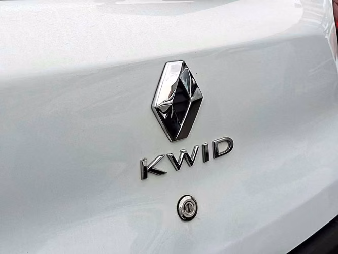 RENAULT KWID 2024