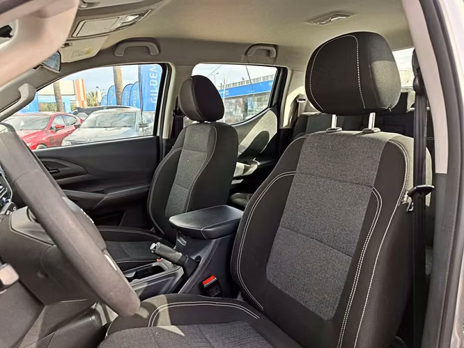 PEUGEOT LANDTREK 2025