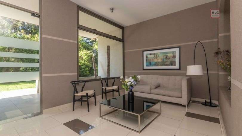 Venta Departamento 2D-2B Macul,Estacionamiento, piscina - Imagen 2