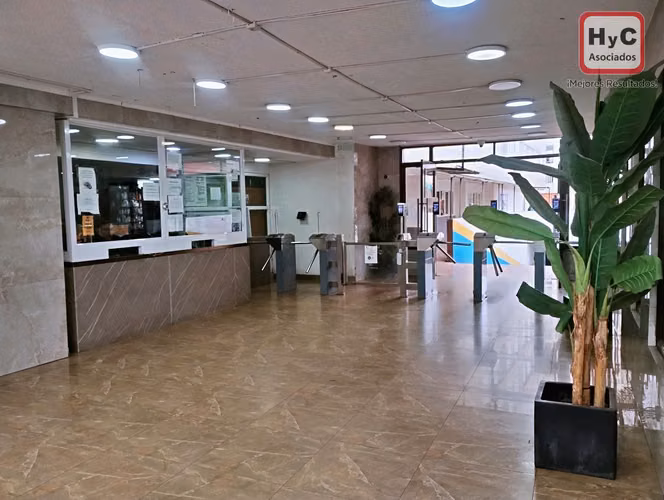 En venta depto. a minutos de metro Hospitales. Inversión con alta demanda y excelente conectividad