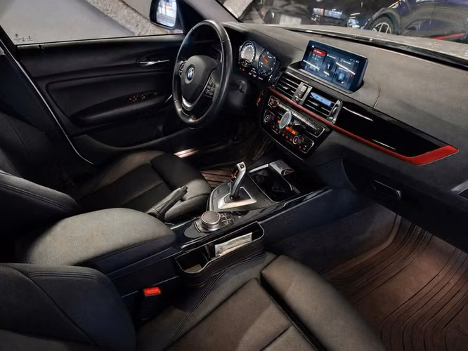 BMW 118 D HB 2.0 AT - 2020 | 2886