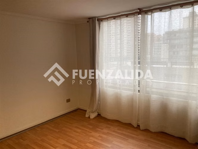 Arriendo departamento Santiago 1 dormitorio Metro Sta Lucia