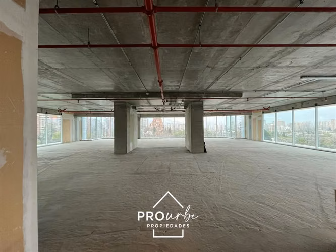 Oficina en arriendo en Las Condes