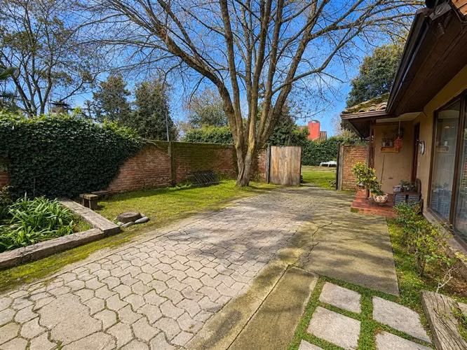 Vendemos Excelente Casa en Parque Universitario, Talca - Imagen 2