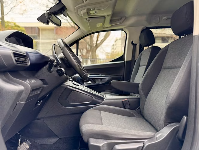 PEUGEOT RIFTER RIFTER ALLURE BLUEHDI 130 EAT8 - 2022 | 2982 - Imagen 28