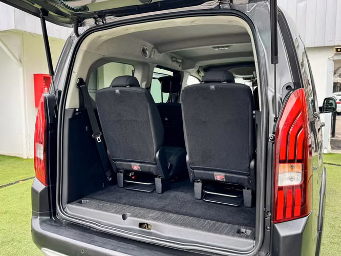 PEUGEOT RIFTER RIFTER ALLURE BLUEHDI 130 EAT8 - 2022 | 2982 - Imagen 23