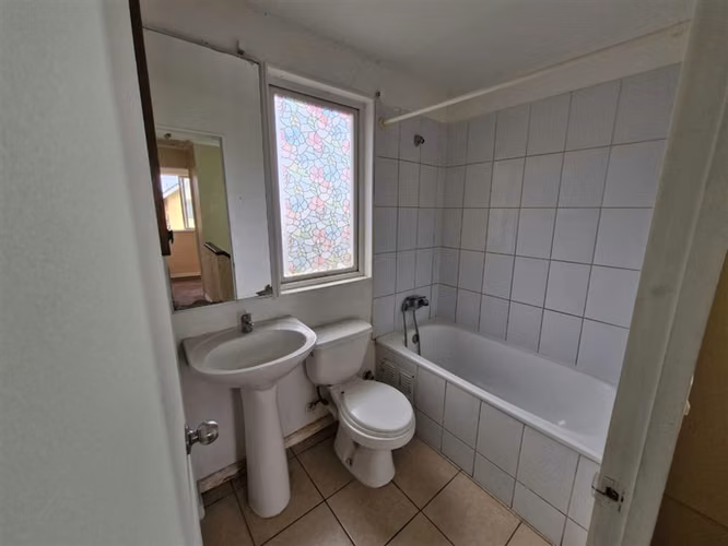 Casa en Venta 4D + 3B + 2E frente a Plaza Padre Hurtado