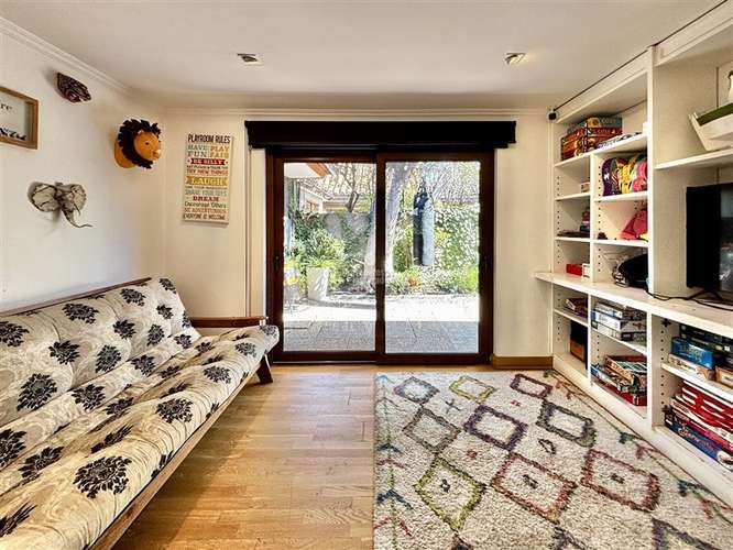 Venta de casa 4D 4B cerca Santiago College Lo Barnechea