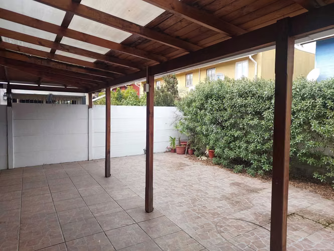 ARRIENDO Moderna Casa Ideal para Familia Grande (179257)