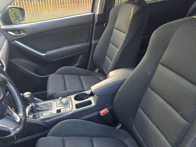 MAZDA Cx-5 2.0L AT R 4X2 año 2017