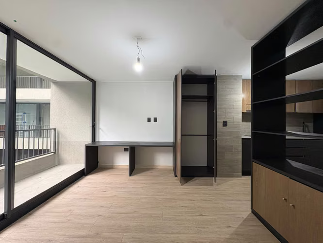 ¡Lindo y Amplio Home Studio en Arriendo! | Toesca 2576