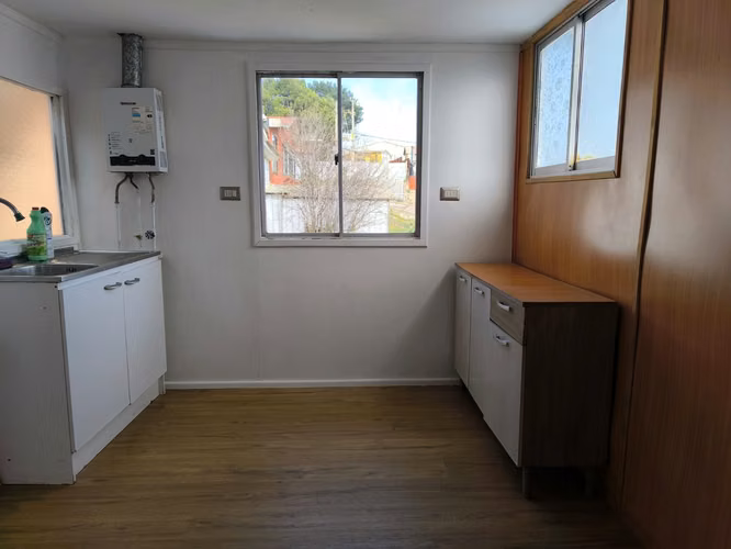 Arriendo casa Interior pasos del Supermercado Acuenta Playa Ancha