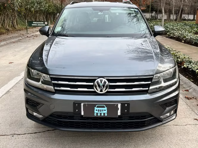 VOLKSWAGEN Tiguan TSI 1.4 AT COMFORTLINE 5p año 2019