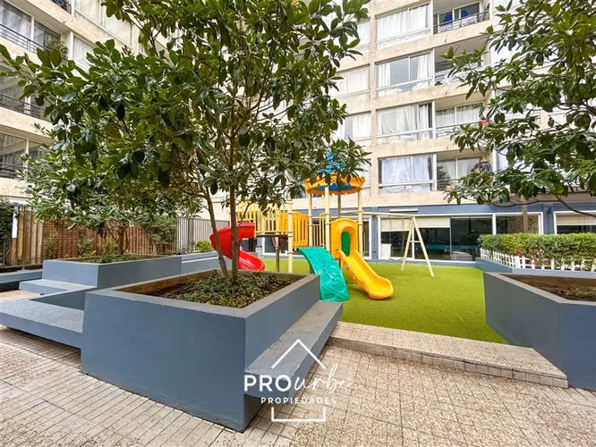 Dpto. 2D/2B+estac+bodega en Independencia, Metro Hospitales