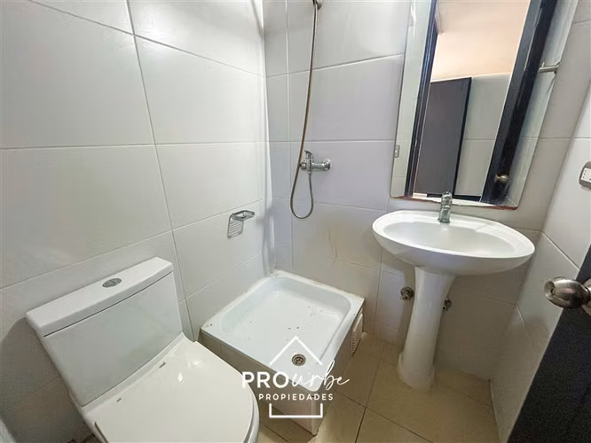 Dpto. 2D/2B+estac+bodega en Independencia, Metro Hospitales
