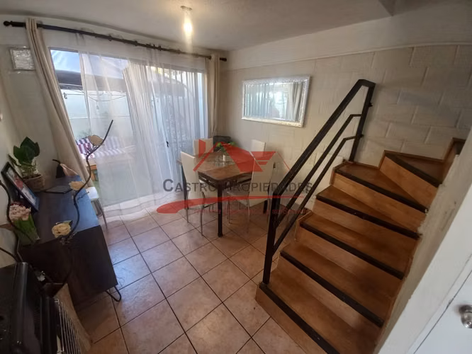 Hermosa Casa de Dos Pisos, 3 Dormitorios, 2 Baños, Quilicura. - Imagen 5