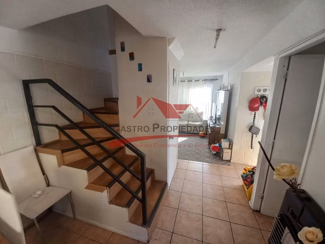 Hermosa Casa de Dos Pisos, 3 Dormitorios, 2 Baños, Quilicura. - Imagen 4