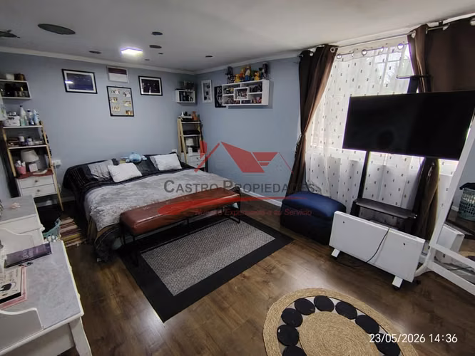 Hermosa Casa Esquina de Dos Pisos, 4 Dormitorios, 2 Baños, Quilicura. - Imagen 12