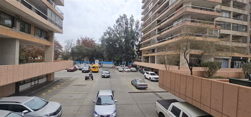 Departamento en venta de 3 dorm. en Las Condes - Imagen 11
