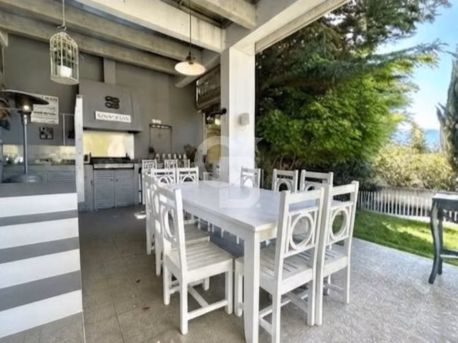 En Venta y Arriendo, Gran Casa en Golf de Manquehue - Imagen 8
