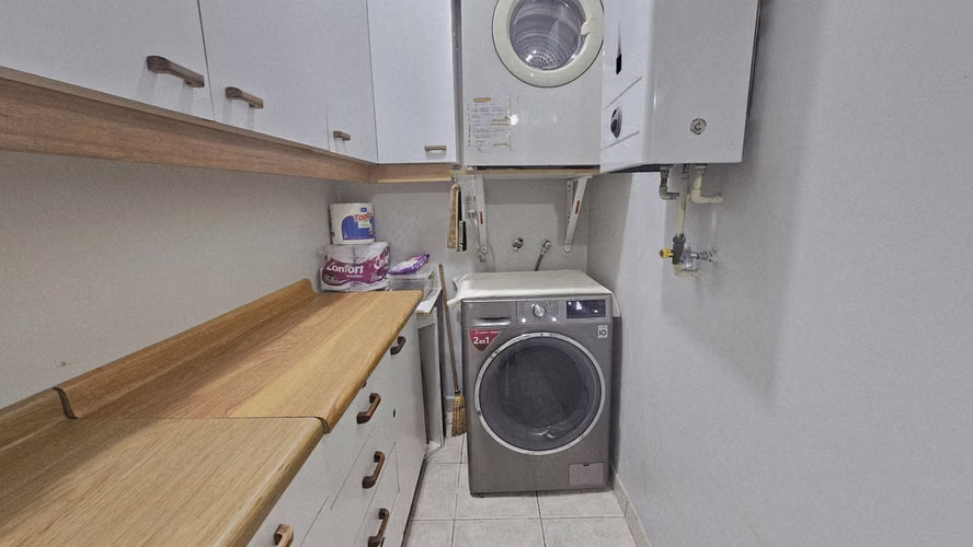 AMPLIA CASA EN ARRIENDO 5 DORMITORIOS PISCINA EN PEÑALOLEN