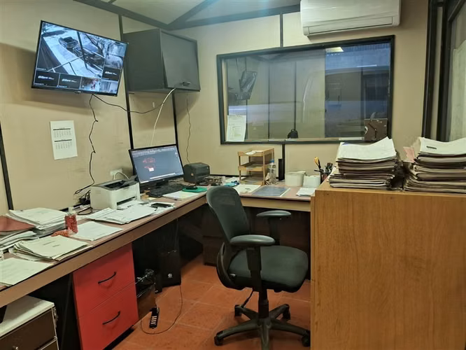 ARRIENDO BODEGA MULTIPROPOSITO 1100M2 QUINTA NORMAL