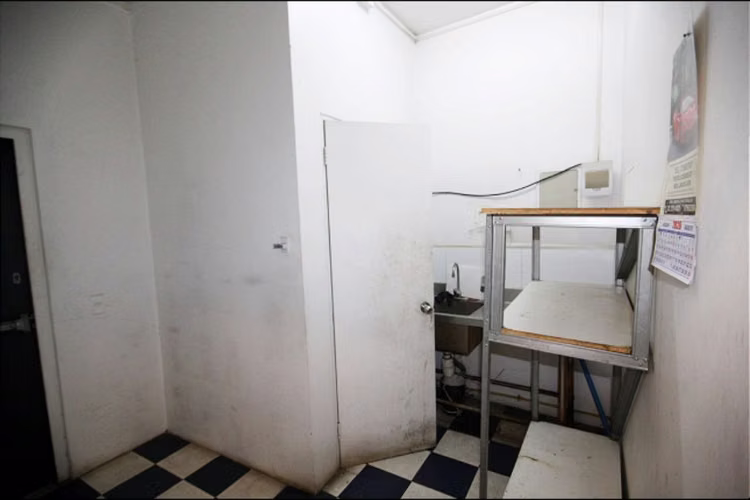 LOCAL COMERCIAL Av. Consistorial // Av. Los Presidentes