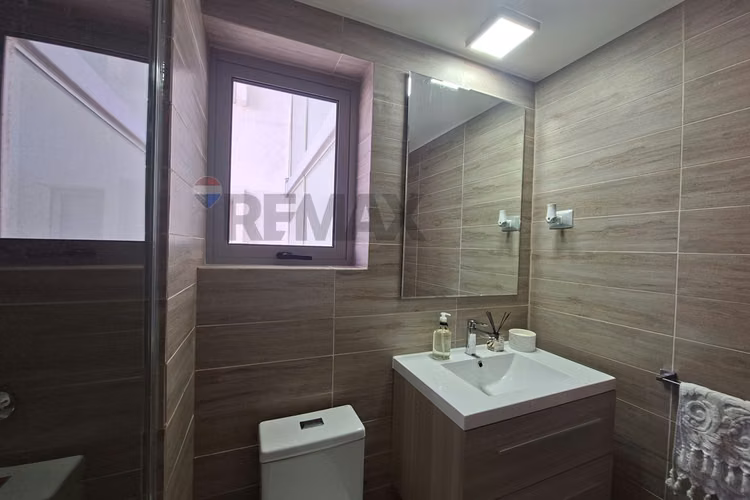 Exclusivo 2d/2b en costas de montemar