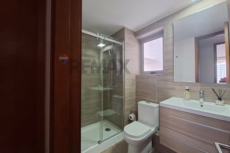 Exclusivo 2d/2b en costas de montemar