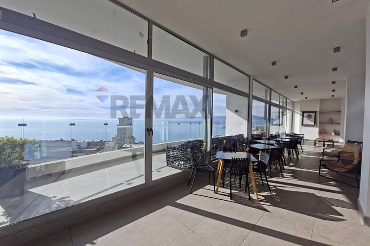 Exclusivo 2d/2b en costas de montemar