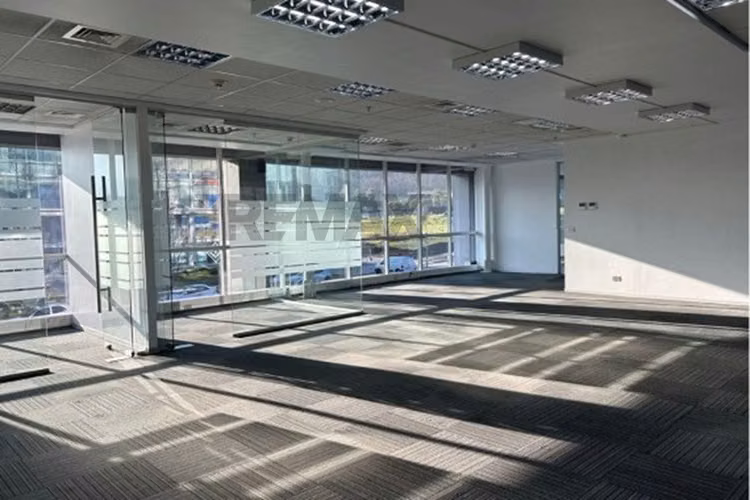 Oficina en arriendo en ciudad empresarial