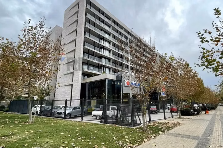 Arrienda depto 1 d, 1 e sin amoblar las condes
